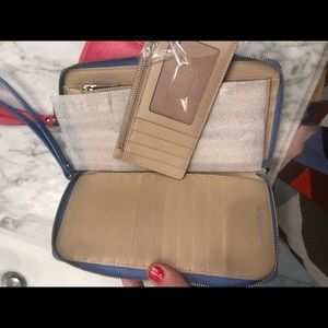 Nordstrom wristlet/wallet zip around clutch